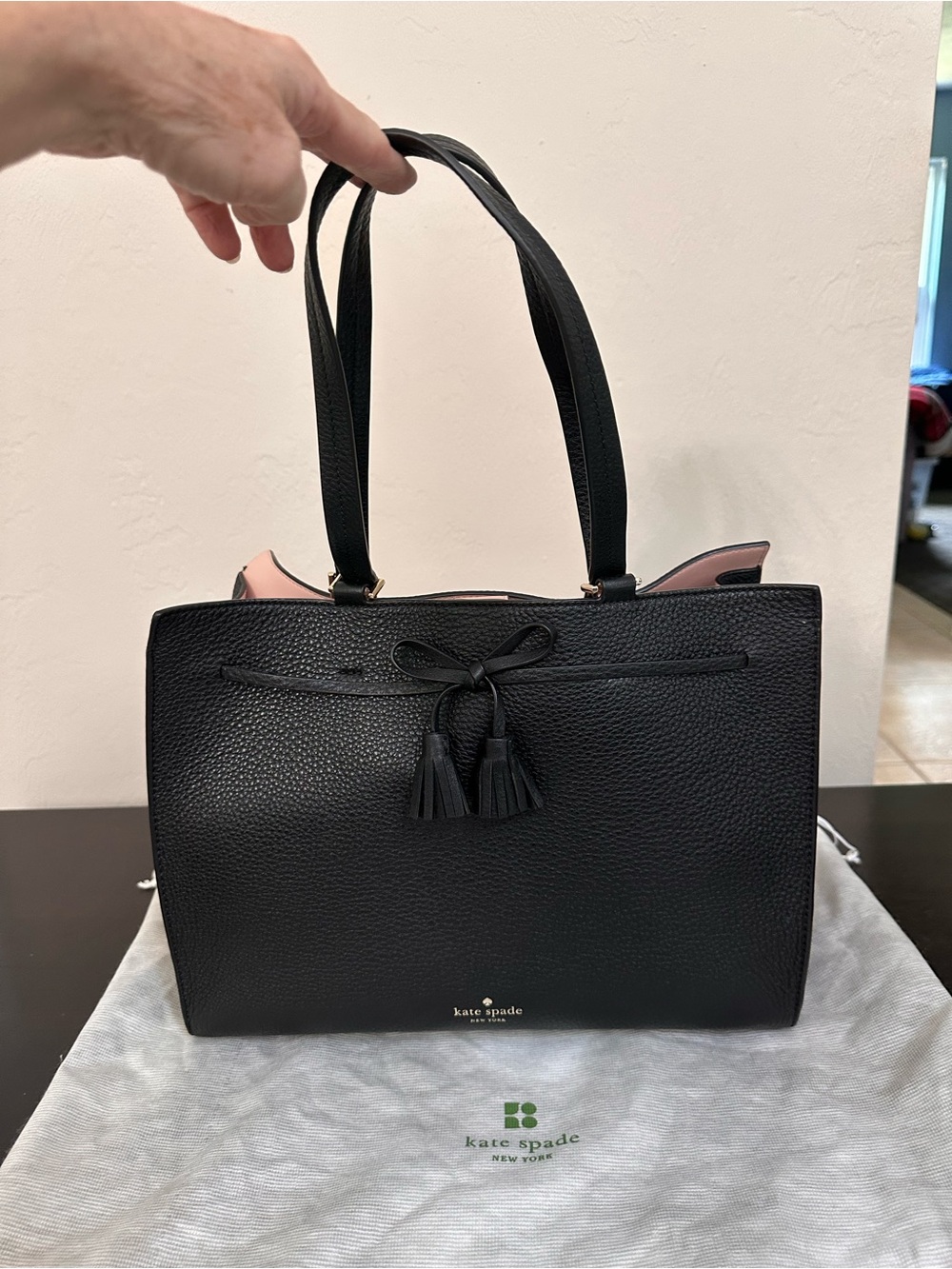 NWT kate spade Hayes Black Leather Tote with Pink interior & bow accent